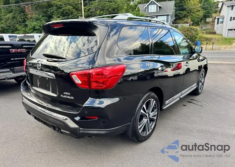 2017 Nissan Pathfinder S z USA, uszkodzony, nr VIN 5N1DR2MM2HC614716